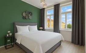 Kinsky Garden Apartments And By Dwellfort